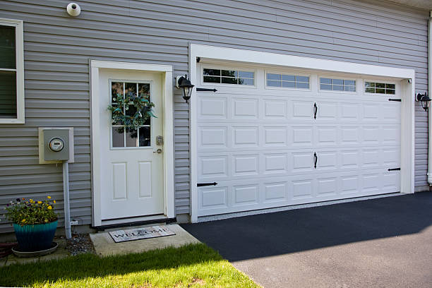 24/7 Emergency Garage Door Panel Replacement experts in Fallston, MD